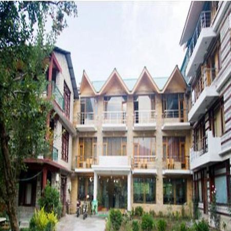 Hôtel The Grand Welcome à Manāli Extérieur photo